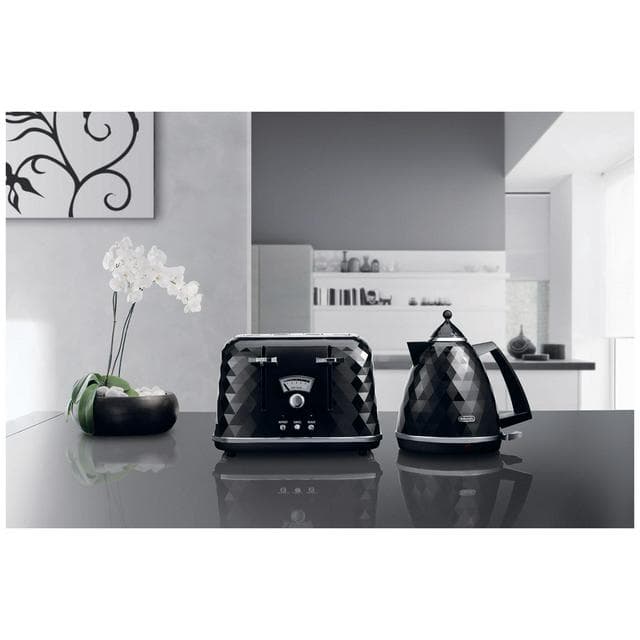 De'Longhi KBJ3001 Brillante Kettle - Black - gallery image 2