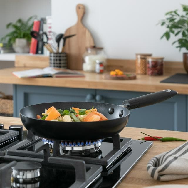 Habitat 24cm Aluminium Frying Pan - Black - gallery image 2