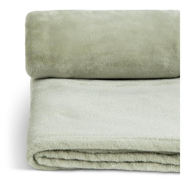 Sainsburys's Home Sage Fleece throw 125x150 - gallery image 4