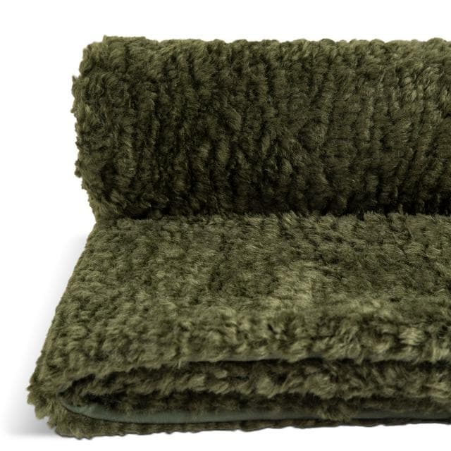 Habitat Moss green shearling Throw 125x150 - gallery image 3