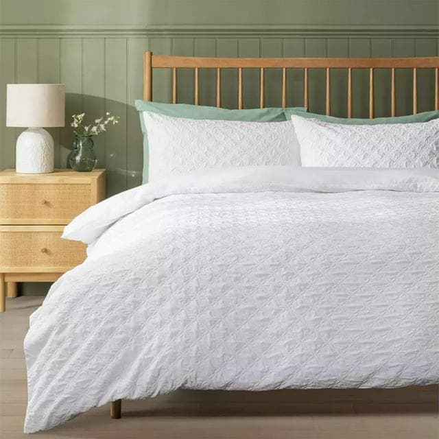 Sainsbury's Home Embossed Heatset White Bedding Set - gallery image 1