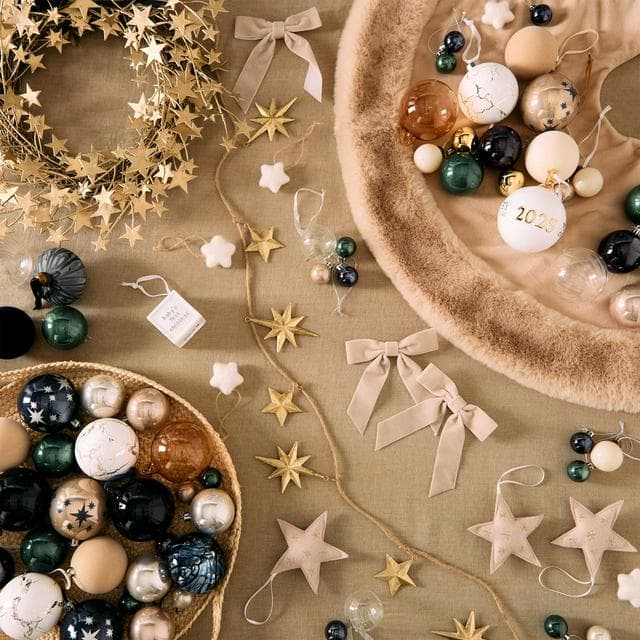 Habitat Pack of 24 Shatterproof Timeless Christmas Baubles   - gallery image 5