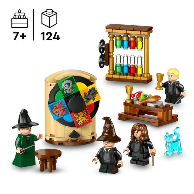 Lego Harry Potter Hogwarts Castle Sorting Hat Ceremony Set 76460 - gallery image 2