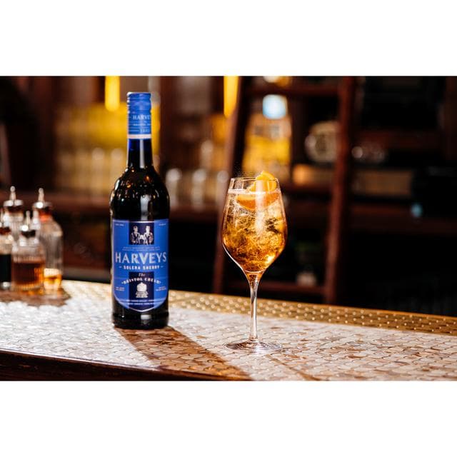 Harvey's Bristol Cream Sherry 1L - gallery image 2