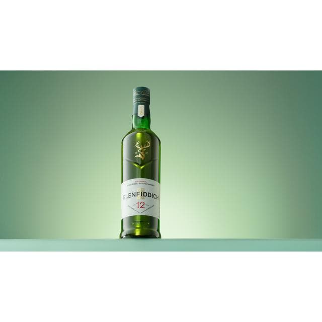 Glenfiddich 12 Year Old Single Malt Scotch Whisky 70cl - gallery image 2