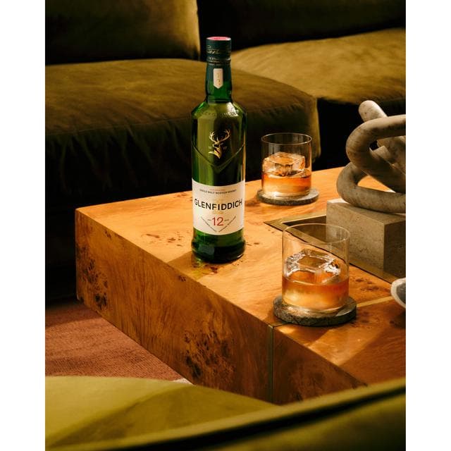 Glenfiddich 12 Year Old Single Malt Scotch Whisky 70cl - gallery image 4