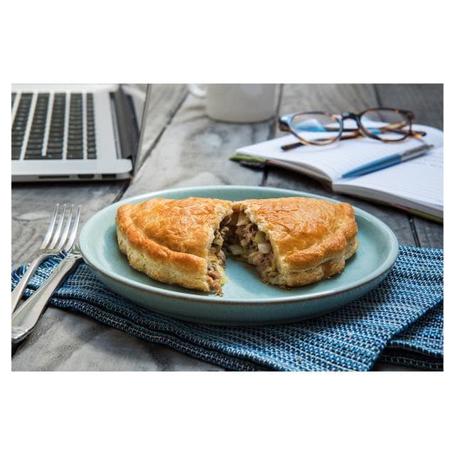 Ginsters Cornish Pasty, 227g - gallery image 3