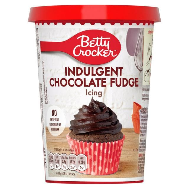 Betty Crocker Chocolate Fudge Icing 400g - gallery image 1