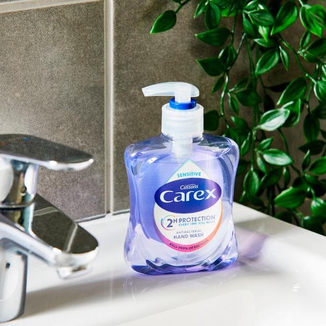 Carex 250ml Sensitive Antibacterial Hand Wash - gallery image 2