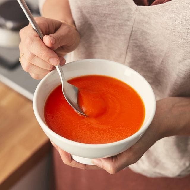 Heinz Cream of Tomato Soup 400g - gallery image 2