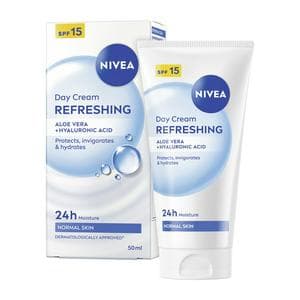 Nivea Refreshing Day Cream Moisturiser SPF15 for Normal Skin 50ml