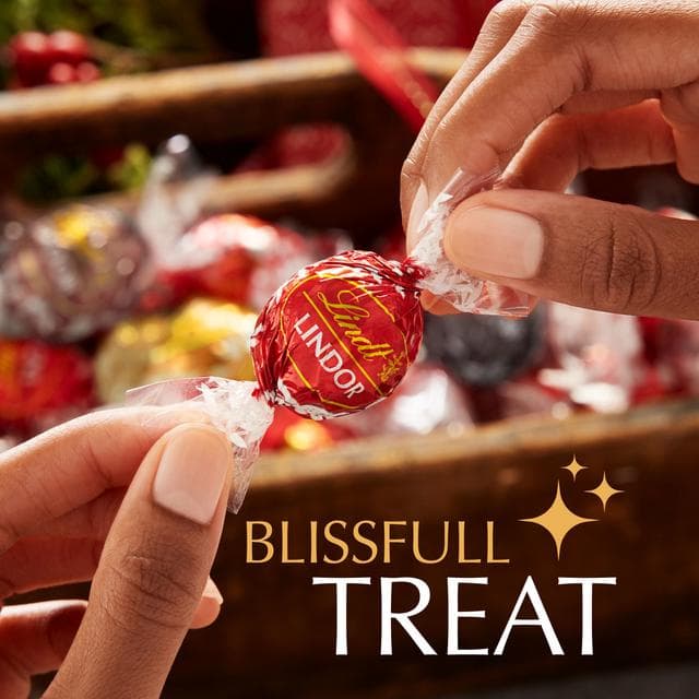 Lindt Lindor Assorted Chocolate Truffles Box 200g - gallery image 4