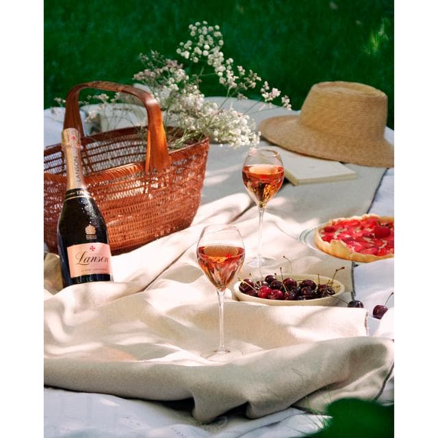 Champagne Lanson Le Rosé Création 75cl - gallery image 3