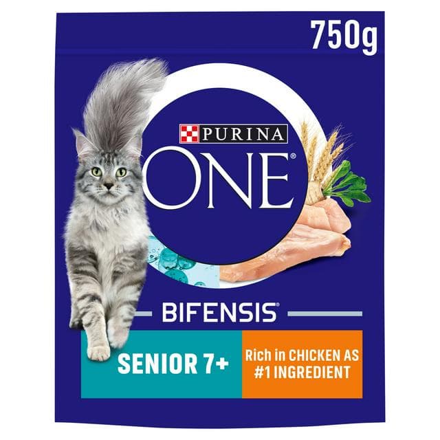 Purina One Senior 7+ Chicken Dry Cat Food 750g - gallery image 1