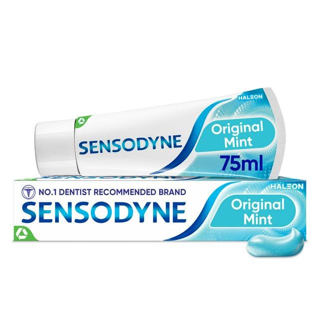 Sensodyne Daily Care Original Sensitive Teeth Toothpaste 75ml - gallery image 1