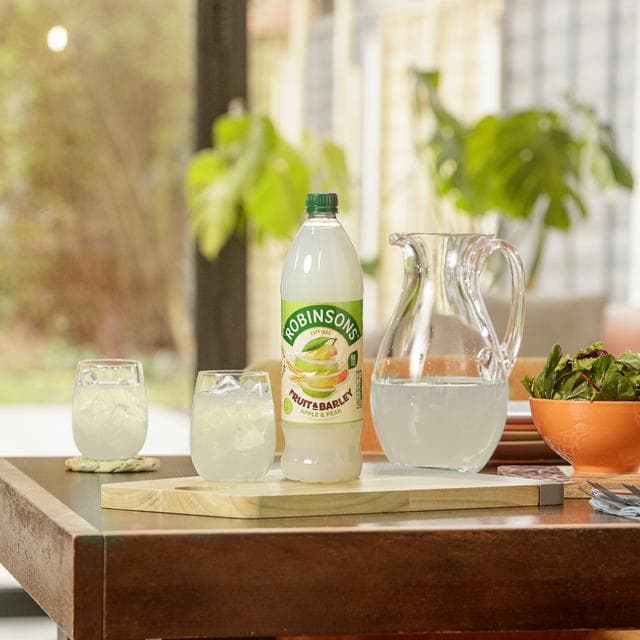 Robinsons Fruit & Barley Apple & Pear Squash No Added Sugar 1L - gallery image 2
