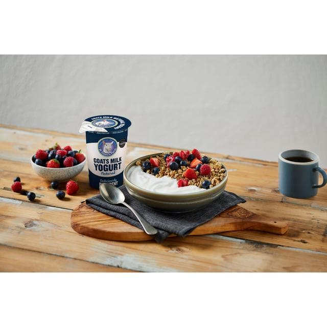 St Helen's Farm Goat's Milk Natural Yogurt 450g - gallery image 2