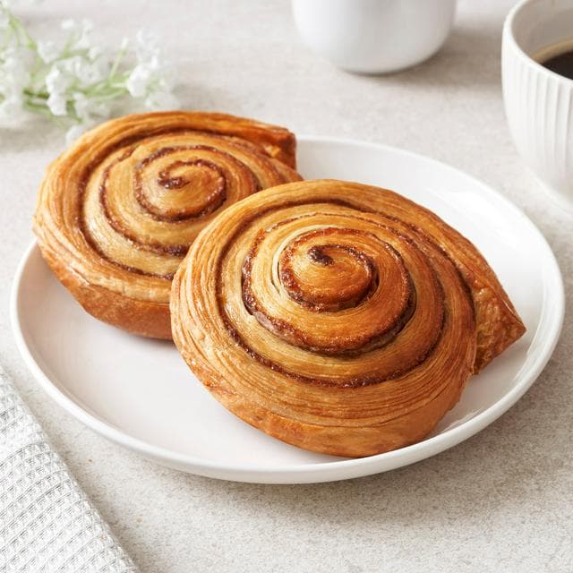 Sainsbury's Danish Pastry Cinnamon Whirls x2 - gallery image 1