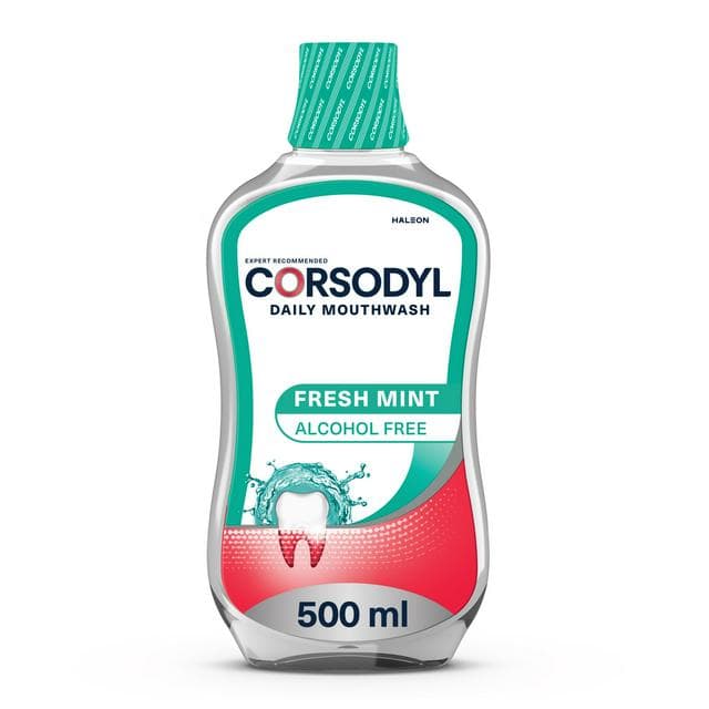 Corsodyl Daily Gum Care Mouthwash Fresh Mint Alcohol Free 500ml - gallery image 1
