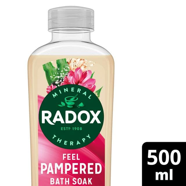 Radox Feel Pampered Bath Soak Bubble Bath 500ml - gallery image 1