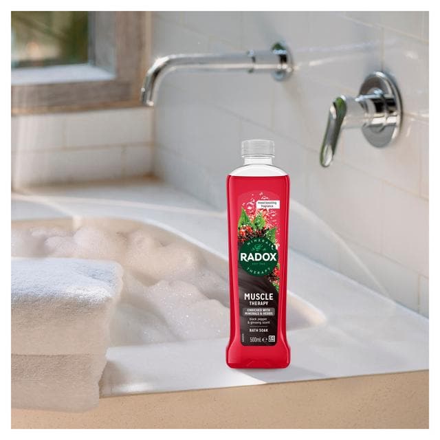 Radox Bath Soak Muscle Therapy 500ml - gallery image 4