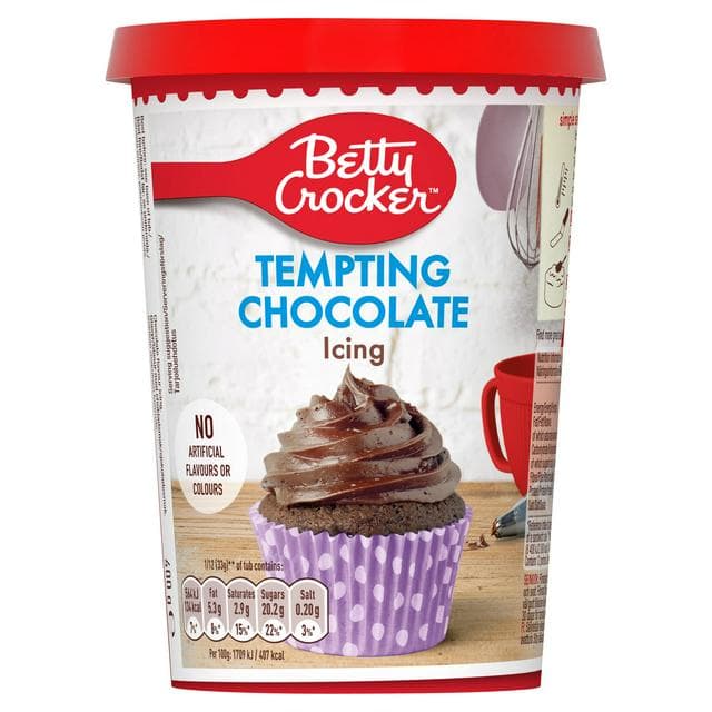Betty Crocker Tempting Chocolate Icing 400g - gallery image 1