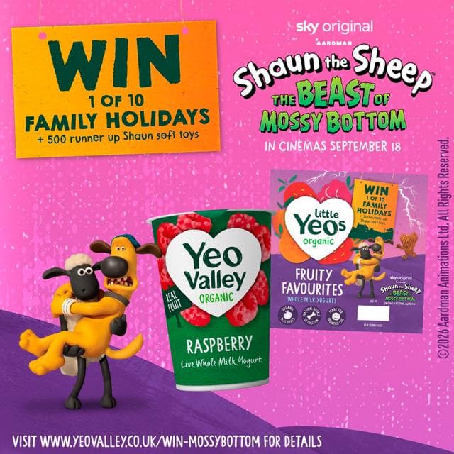 Yeo Valley Organic Raspberry Yogurt 450g - gallery image 2