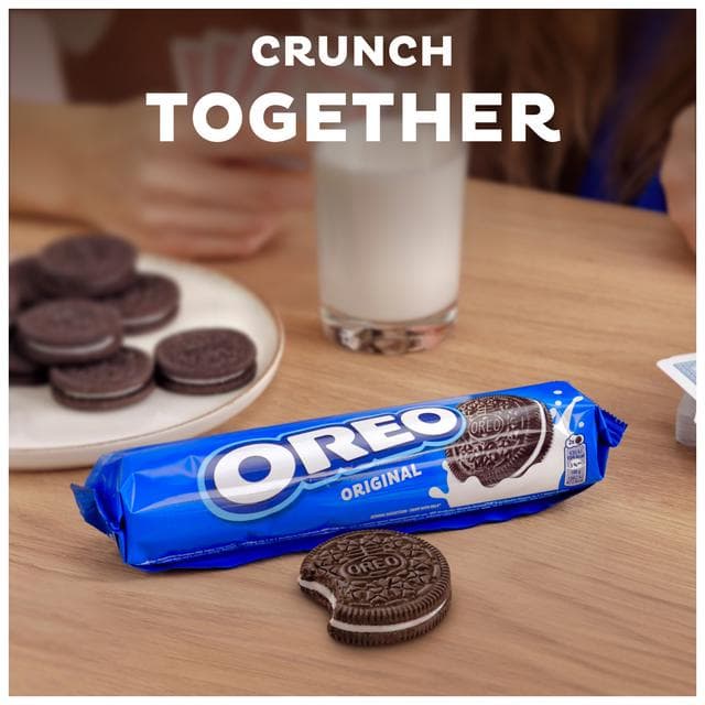 Oreo Original Cocoa Sandwich Cookies Pack 154g - gallery image 2