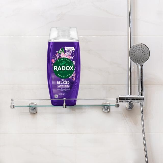 Radox Feel Relaxed Shower Gel Lavender & Waterlily Body Wash 225ml - gallery image 4