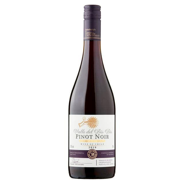 Sainsbury's Chilean Pinot Noir Red Wine, Taste the Difference 75cl - gallery image 1