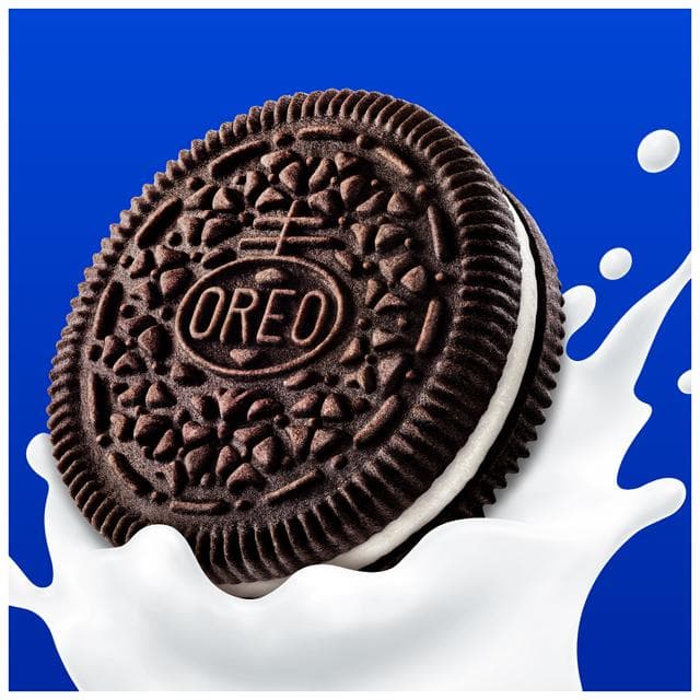 OREO Double Creme Cocoa Sandwich Cookies with Vanilla Flavour Biscuits Pack 157 g - gallery image 2