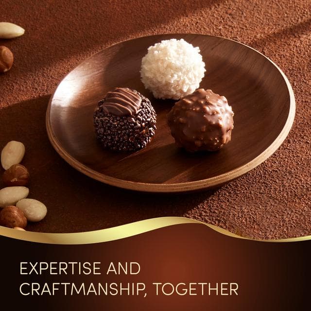 Ferrero Collection Gift Box of Chocolates x15 172g - gallery image 4