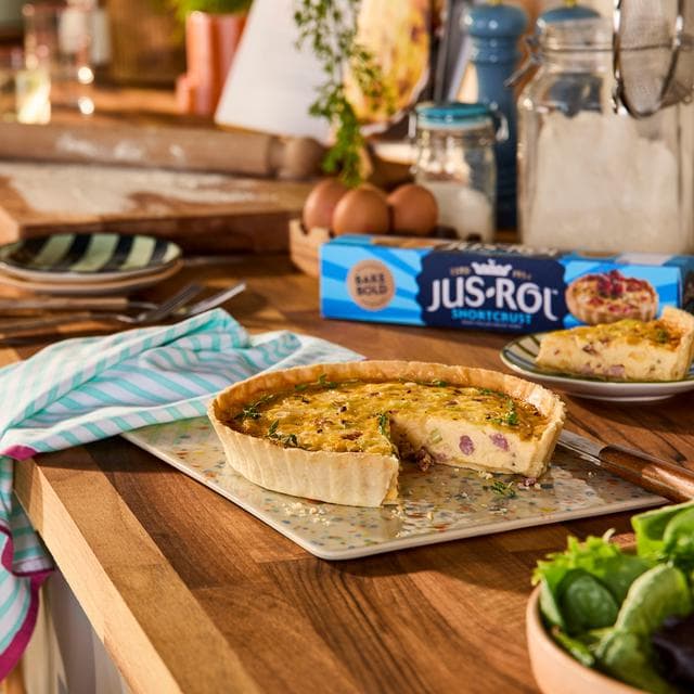 Jus-Rol Shortcrust Pastry Sheets 320g - gallery image 2