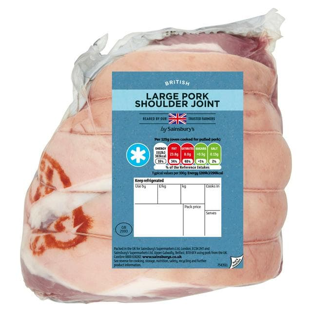 Sainsbury's British Fresh Large Pork Shoulder Joint - gallery image 1
