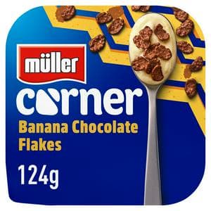 Muller Corner Banana Yogurt with Chocolate Flakes 124g