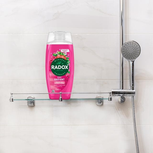 Radox Feel Radiant Shower Gel Strawberry & Raspberry Body Wash 225ml - gallery image 4