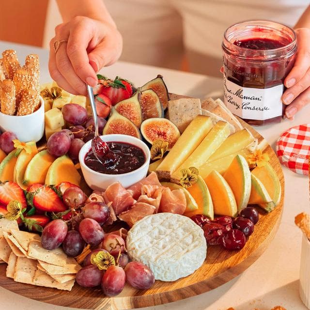 Bonne Maman Black Cherry Conserve 370g - gallery image 2