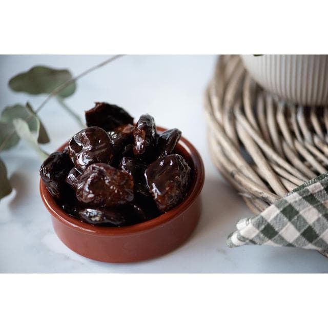 Nature's Finest Pitted Prunes in Juice 700g - gallery image 2