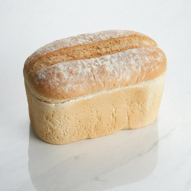 Sainsbury's White Farmhouse Loaf Bread 800g - gallery image 1