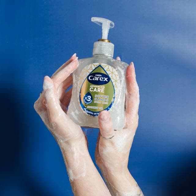 Carex 500ml Advanced Care Coconut Oil Antibacterial Hand Wash - gallery image 2