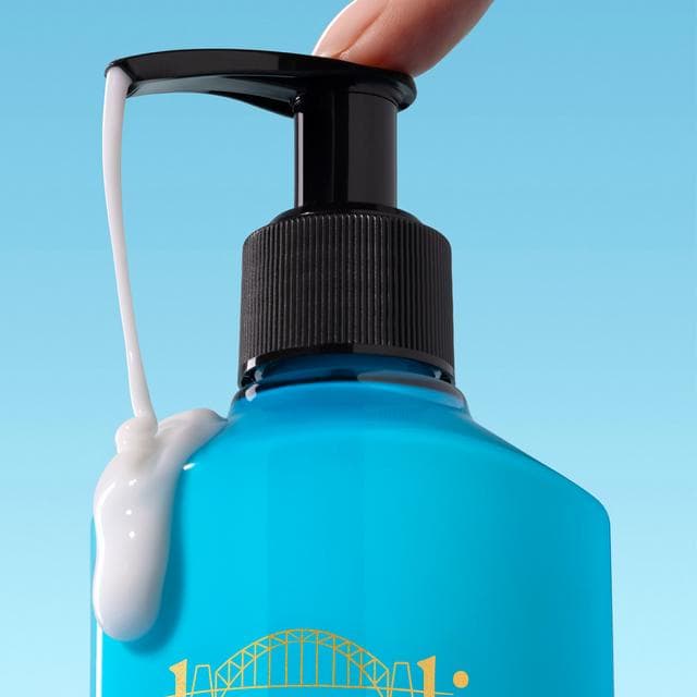 Bondi Sands Everyday Gradual Tanning Milk 375ml - gallery image 2