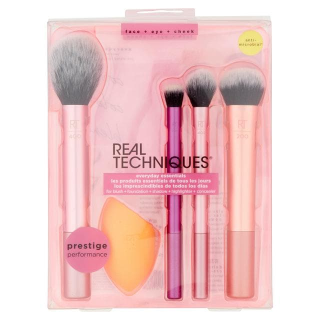Real Techniques Everyday Essentials - gallery image 1