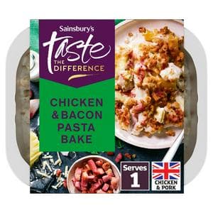Sainsbury's Chicken & Bacon Pasta Bake Ready Meal For 1, Taste the Difference 375g