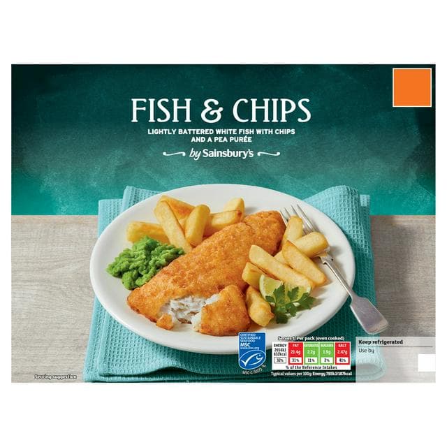 Sainsbury's Pub Classics Beer Battered Fish & Chips with a Pea Puree 450g - gallery image 1