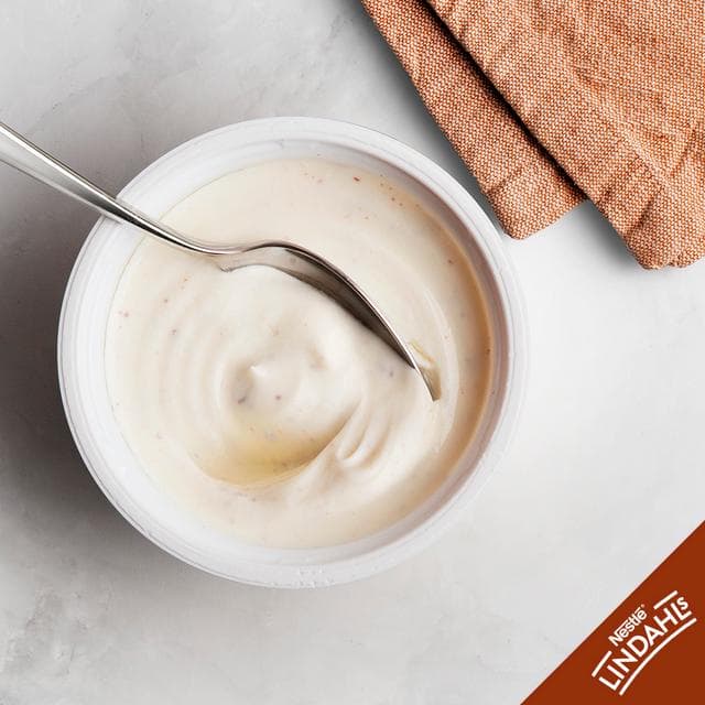 Lindahls Kvarg Stracciatella with Chocolate Pieces High Protein Yogurt 150g - gallery image 2