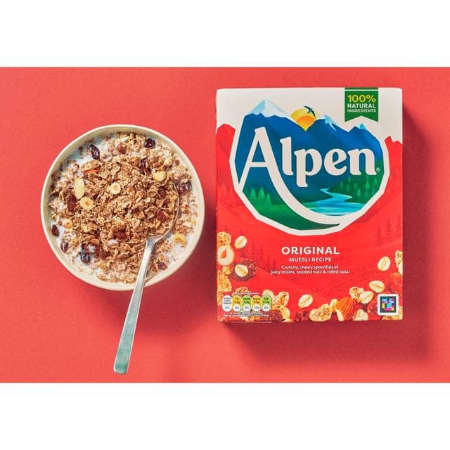 Alpen Original Muesli Breakfast Cereal 550g - gallery image 3