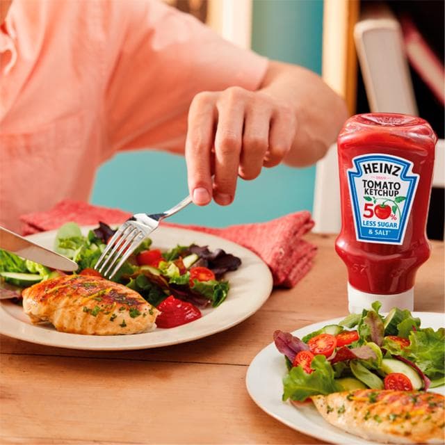 Heinz Tomato Ketchup 50% Less Sugar 880g - gallery image 2
