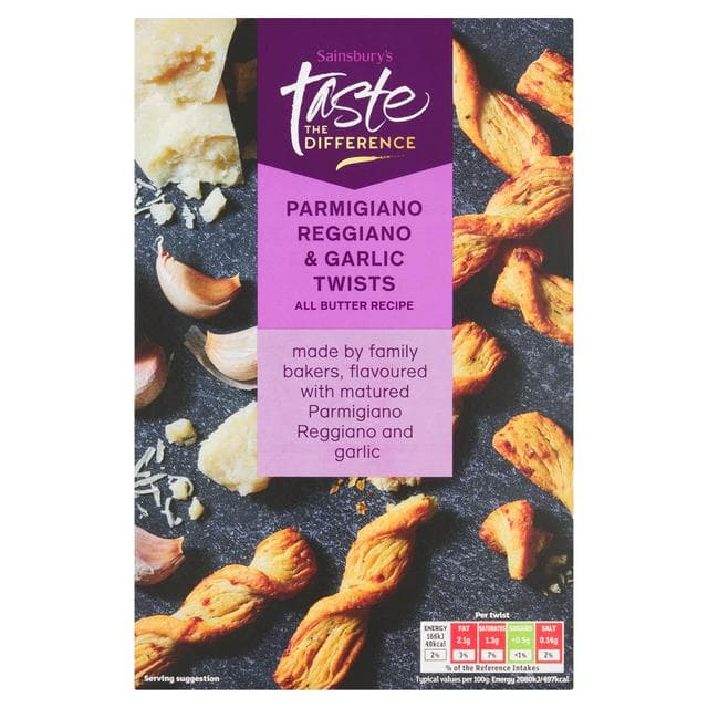 Sainsbury's Parmesan & Garlic Twists, Taste the Difference 100g - gallery image 1