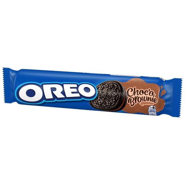 Oreo Choco Brownie Cookie Sandwich Biscuits Pack 154g - gallery image 3