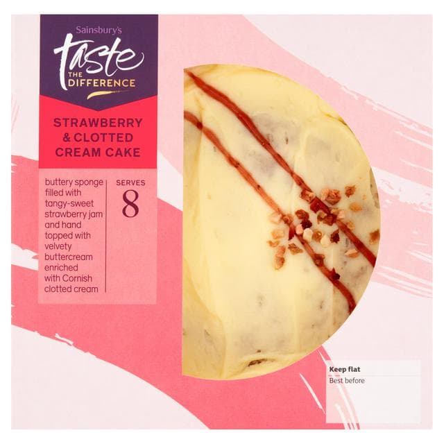 Sainsbury's Strawberry & Clotted Cream Cake, Taste the Difference 490g - gallery image 1
